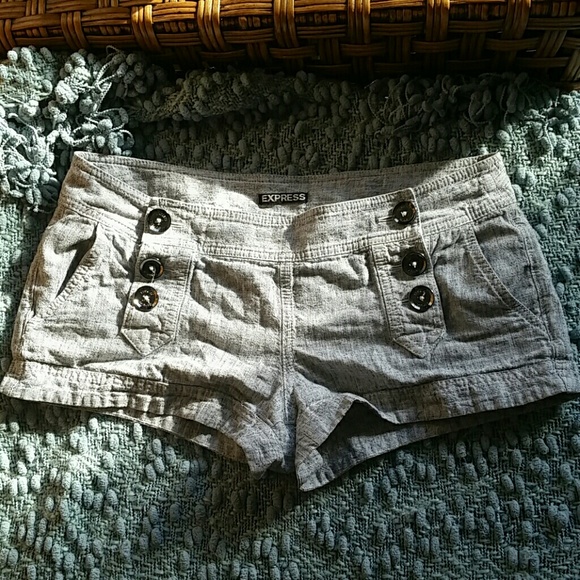 6 Express Shorts