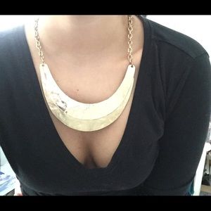 Aldo statement necklace gold!