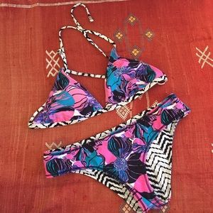 Roxy reversible bikini