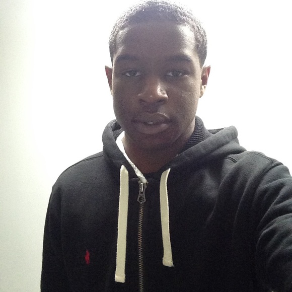 Meet your Posher, Derick