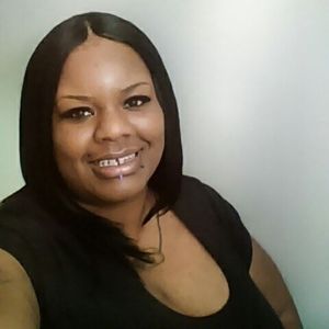 Meet your Posher, Latoya