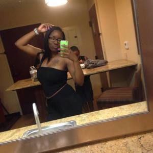 Meet your Posher, Samone