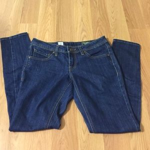 Brand new/never worn Volcom skinny jeans