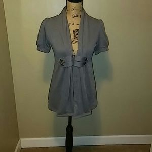 Grey short sleeve open shirt