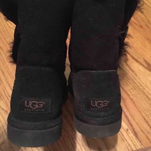 Black Short Ugg Boots