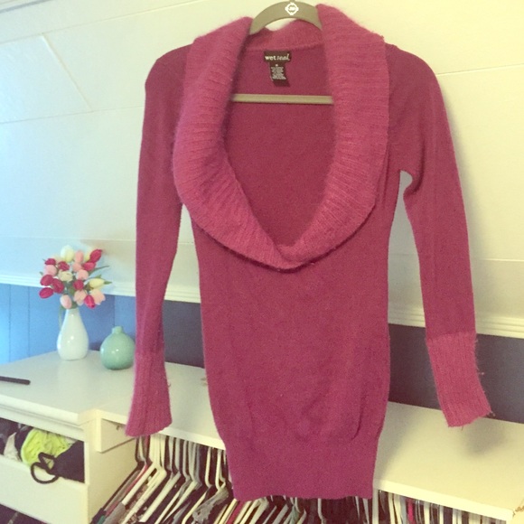 PLUM SWEATER!
