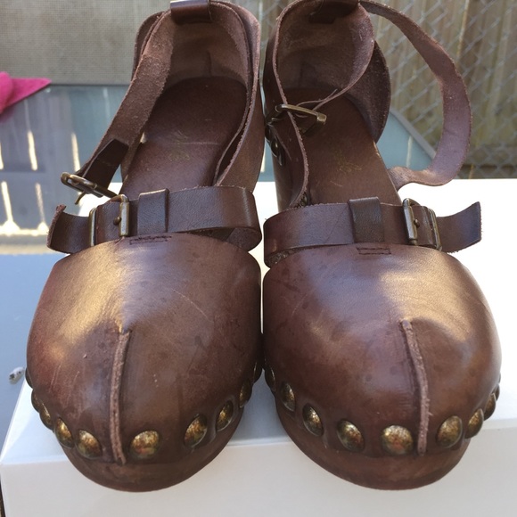 Free people clogs size 6