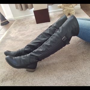 Gorgeous black over the knee boots