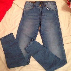 ❌SOLD❌ NWT Blue h&m jeans
