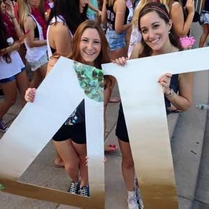 Meet your Posher, Julia