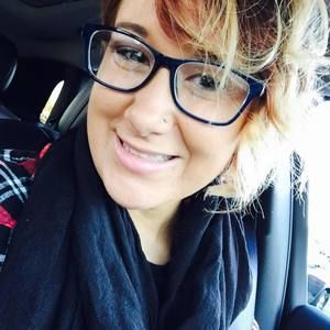 Meet your Posher, Natia