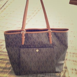 Michael Kors purse and wallet