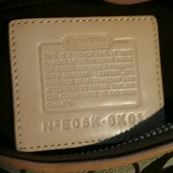 LAST DAY SALE.....NWOT Authentic coach purse - Picture 3 of 4