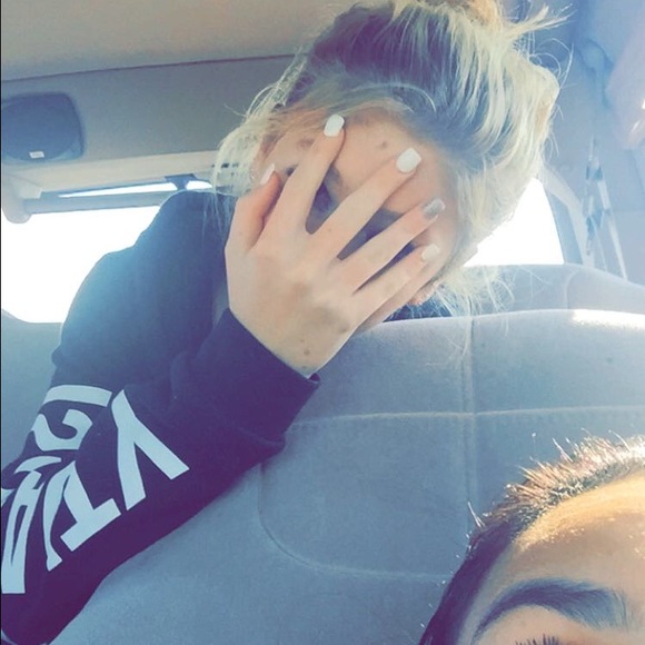 Meet your Posher, Victoria