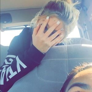 Meet your Posher, Victoria