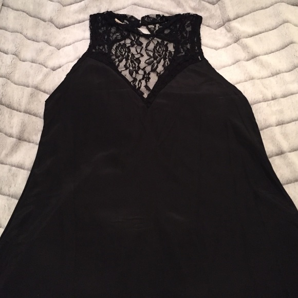 Dresses & Skirts - Open-Back Lace Dress