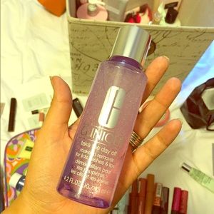 Clinique make up removal