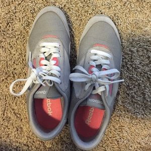 Throwback Reebok Sneakers, size 6.5