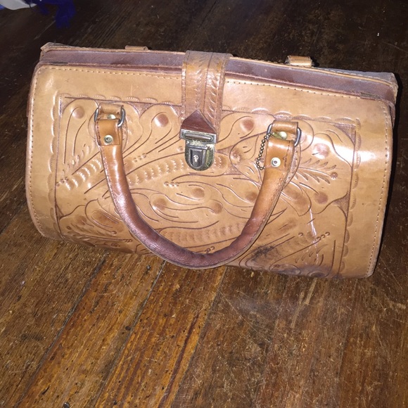 VINTAGE TOOLED LEATHER BAG