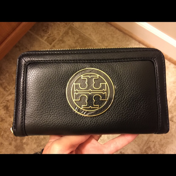 NWT Tory Burch wallet