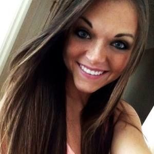 Meet your Posher, Becca