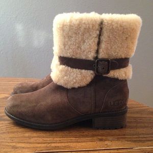UGG Authentic Blayre II Boots