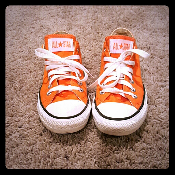 Orange Converse size 7 women