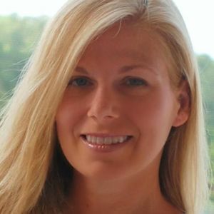 Meet your Posher, Leslie