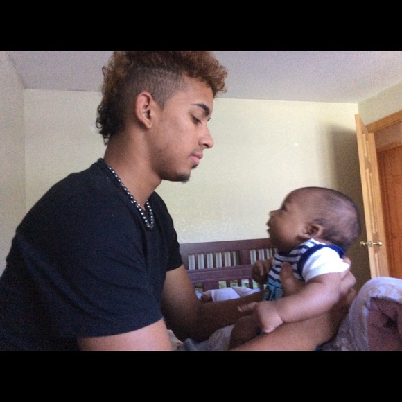 Meet your Posher, Ayanna - Picture 2 of 3