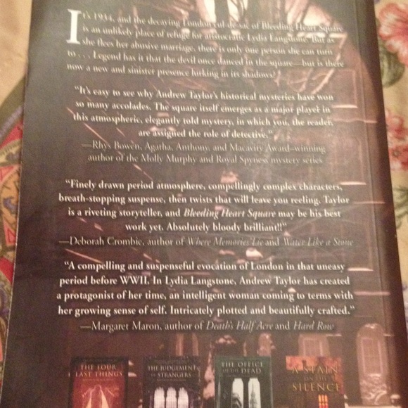 Books📖 - Picture 2 of 2