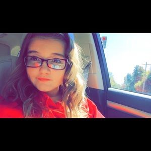 Meet your Posher, Libby