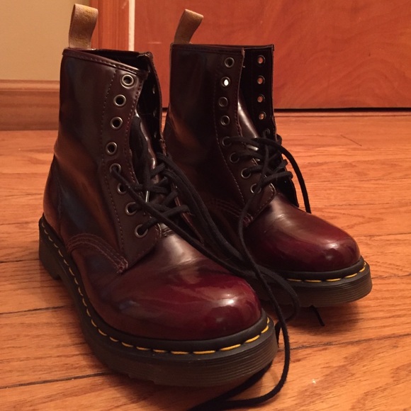 Cherry dr martins
