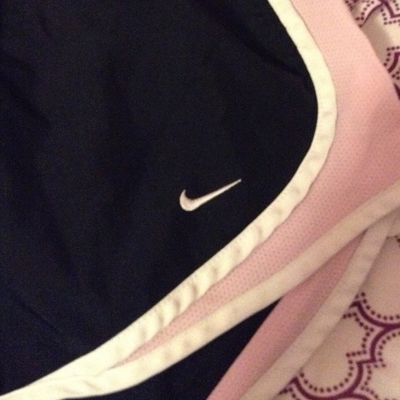 Pink and black Nike shorts - Picture 2 of 2