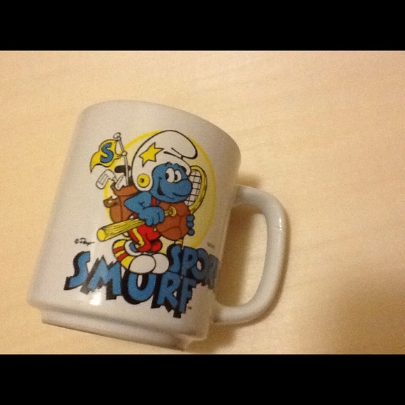 Vintage Sporty Smurf coffee cup