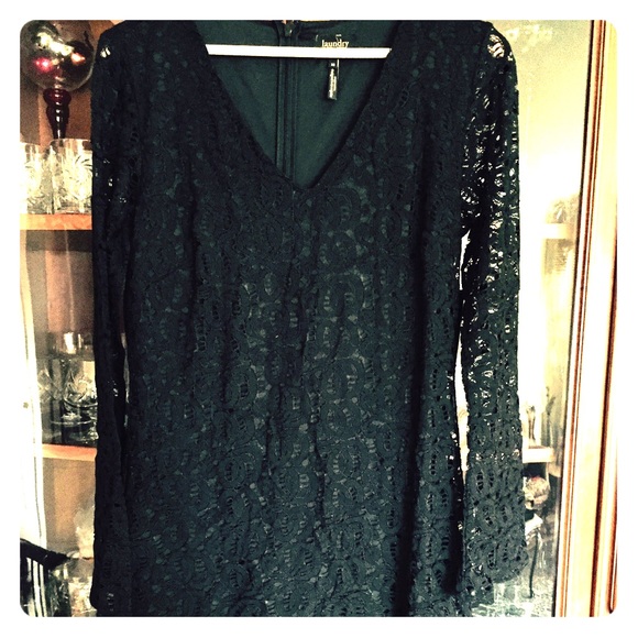 Laundry by Shelli Segal dress