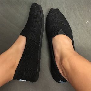 TOMS shoes