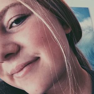 Meet your Posher, Zoie