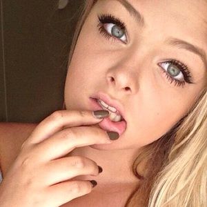 Meet your Posher, Ashlee