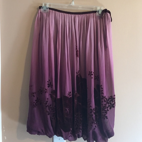 Stunning Max Studio Silk and Velvet Skirt.