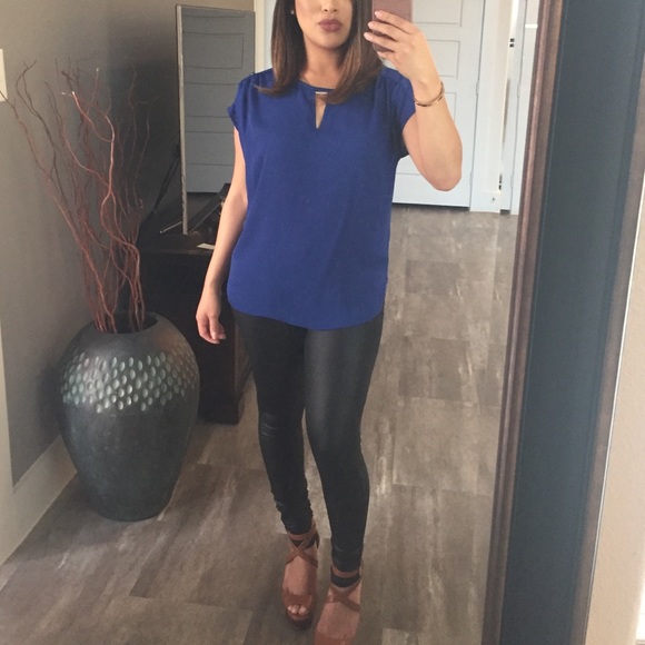 Royal blue key hole top