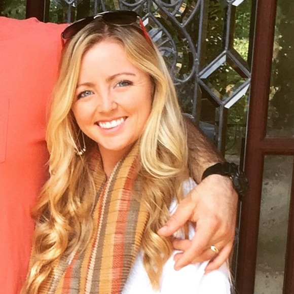 Meet your Posher, Whitney - Picture 1 of 1