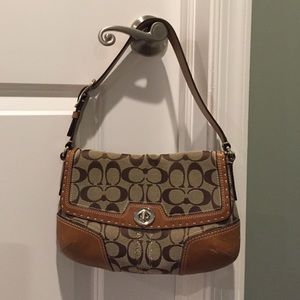 Authentic Coach Signature One shoulder purse