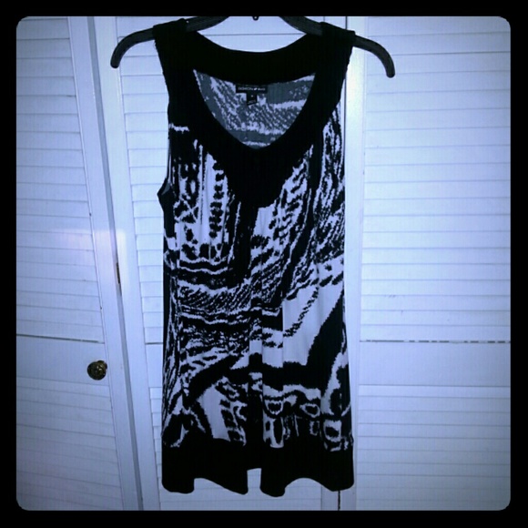 Women's Black and White Dress - Picture 1 of 1