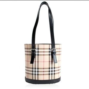 AUTHENTIC Burberry Nova Bucket Bag! AUTHENTIC!