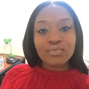 Meet your Posher, Jasmine