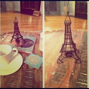 ✨last price cut ✨ Eiffel Tower Tea Light Holder