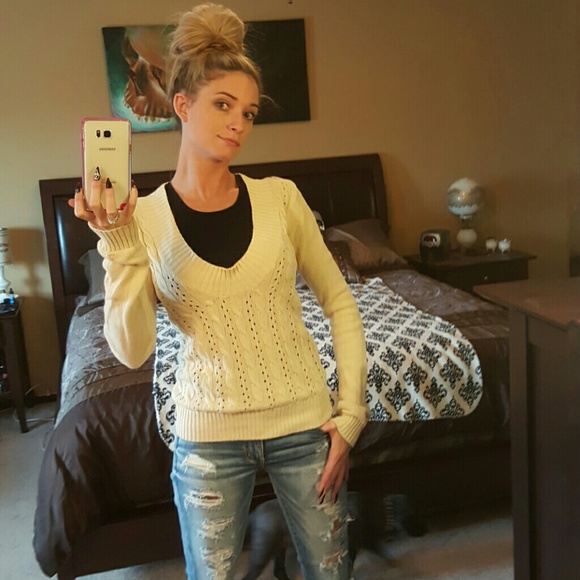 O'neill cream knit sweater