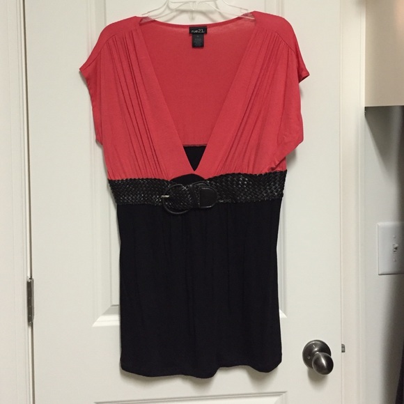 Black/Coralish Belted Top