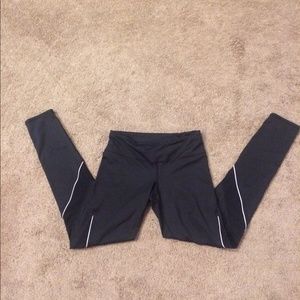 SM BLACK ZELLA MESH PANEL LEGGINGS - BARELY WORN