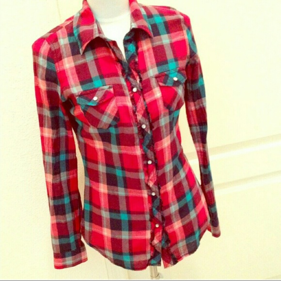 Plaid long sleeve shirt